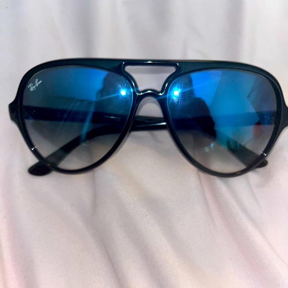 Ray Ban Cat 5000